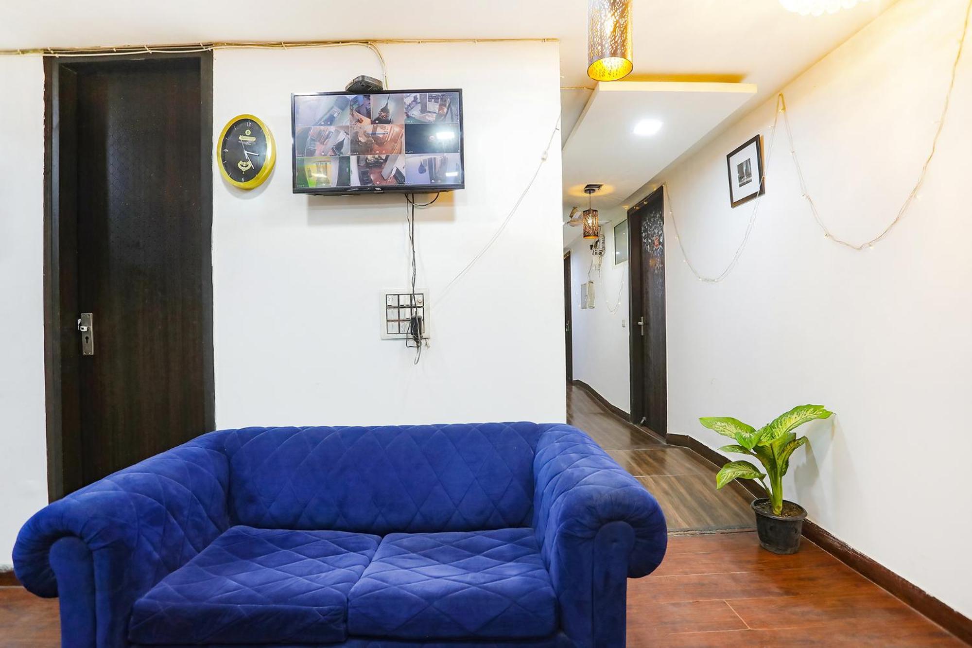 Hotel Fabexpress The Arrow à New Delhi Extérieur photo