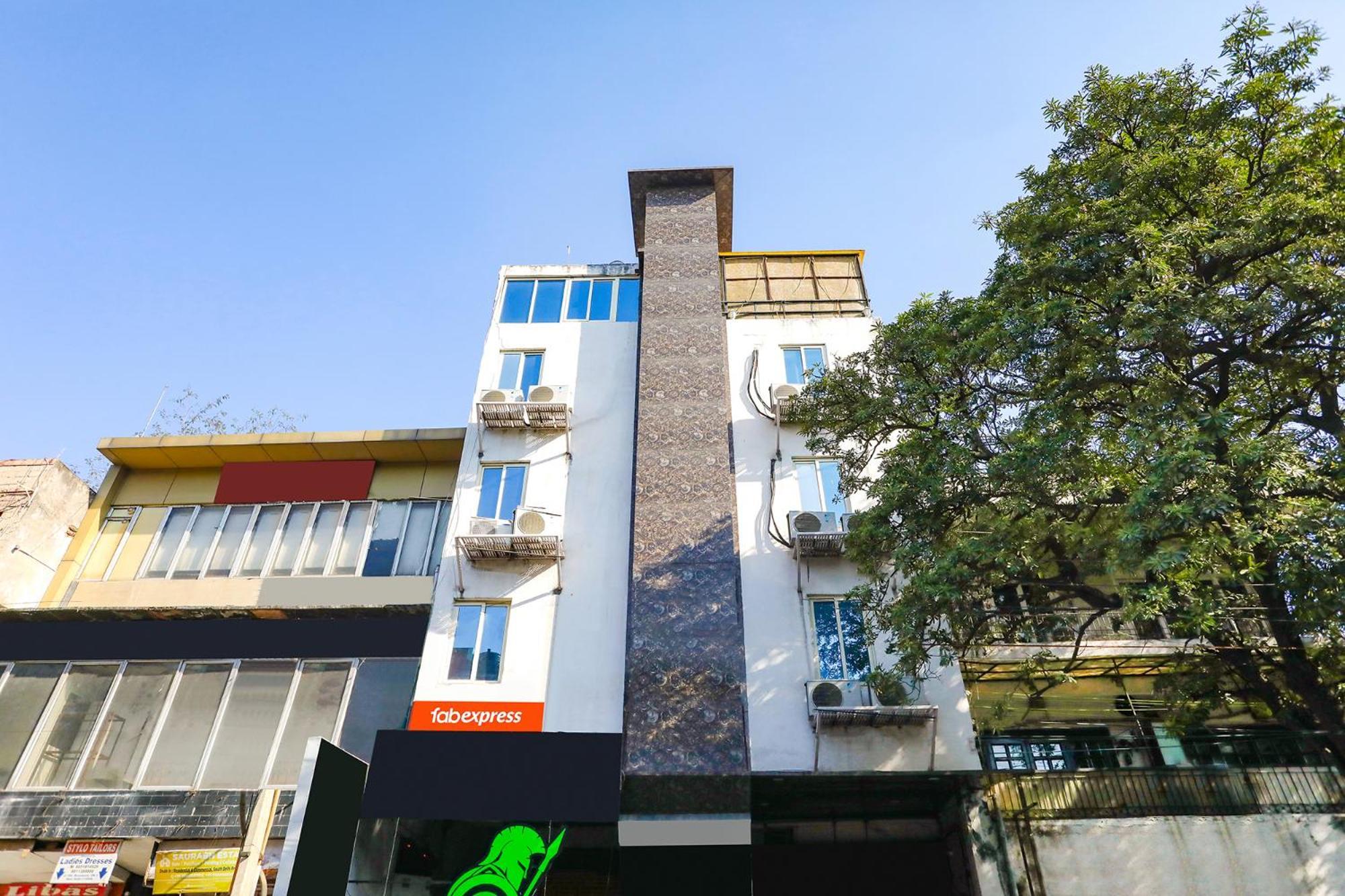Hotel Fabexpress The Arrow à New Delhi Extérieur photo